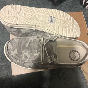 Never worn gray and white camo Hey Dudes